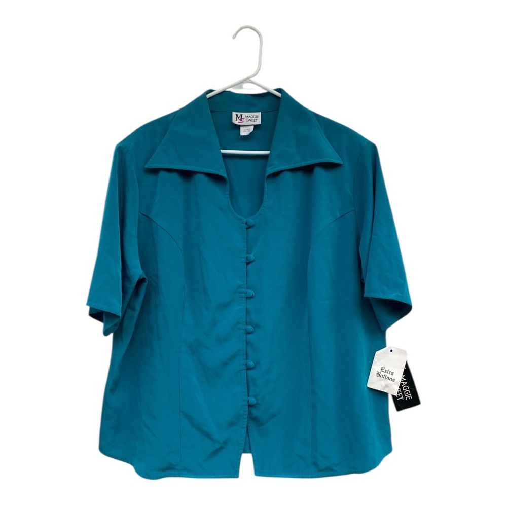 Maggie Sweet  green Button Down Shirt with Notched Collar and Boxy Fit